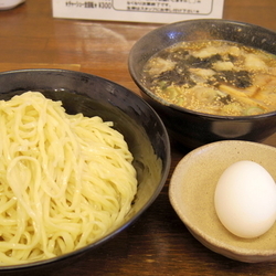 ホルモンつけ麺
