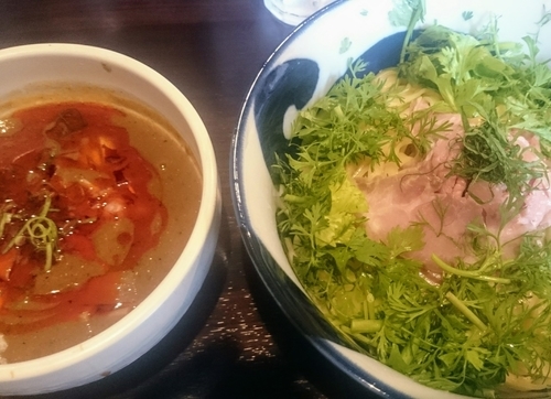 「辣濃辛煮干パクチーつけ麺（９９０円）」@九十九里煮干つけ麺 志奈田の写真