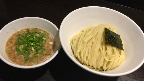 「浸け豚そば(大盛り)」@俺の空 新宿店の写真
