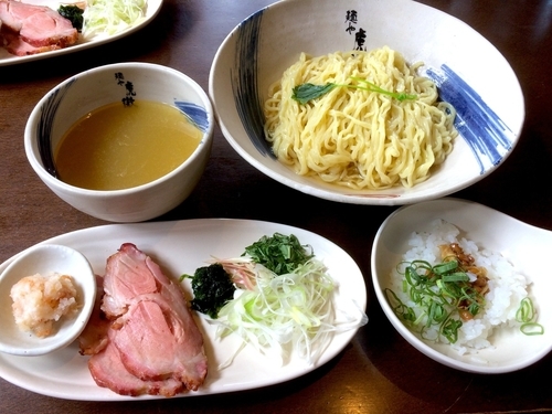 「【期間限定】薬涼潮つけそば（880円）〆の冷やご飯（50円）」@麺や 虎徹の写真
