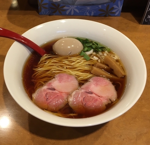 「アゴ出汁醤油＋味玉（￥900）」@麺屋 紅の写真
