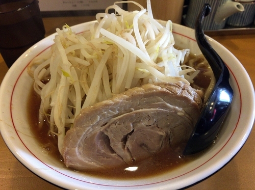 「ラーメン（700円）ニンニク増し」@自家製麺 麺虎の写真