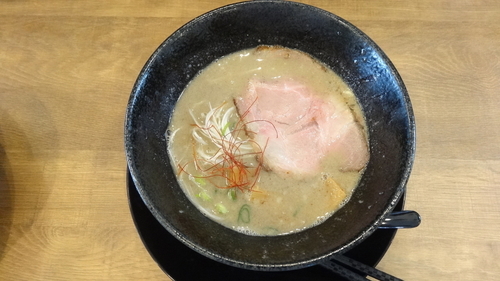 「魚介鶏白湯【 塩 】」@らーめん ぎん琉 本店の写真