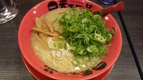 「こってりラーメン＋ネギ」@天下一品 甲府向町店の写真