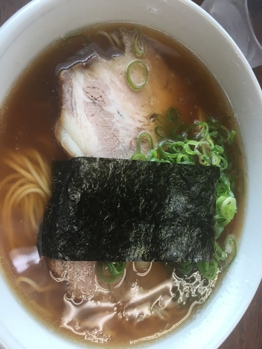 「正油チャーシュー麺」@支那そばや 鶴ヶ峰店の写真