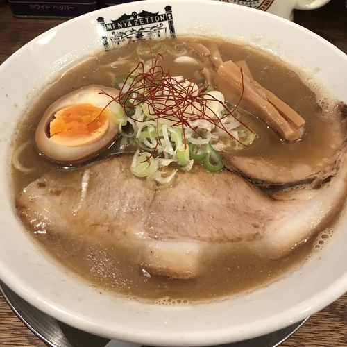 「デス煮干し」@麺やゼットンの写真