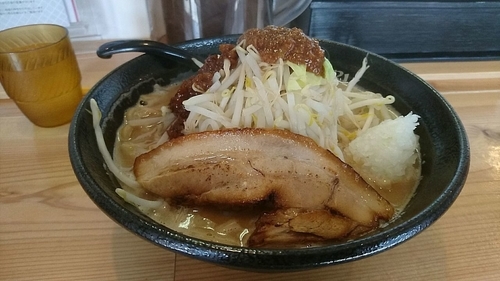 「山巓」@らぁめん初代 OKAWARIの写真