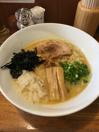 「濃厚鶏白湯そば850円+大盛100円」@煮干しそば 虎愼の写真