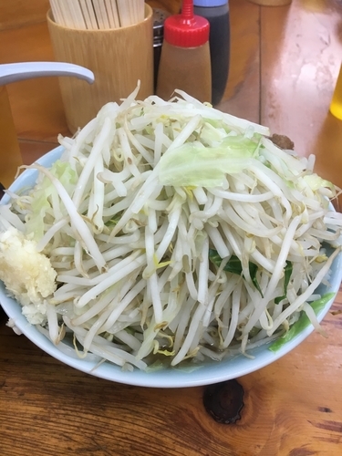 「小ラーメン ➕なまとじ玉子 ➕ 煮玉子➕ニンニク」@ラーメン二郎 新橋店の写真
