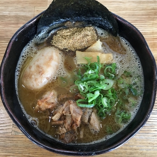 「魚介そば にぼし 小 (700円) 半熟味付玉子 (100円)」@中華そば 田村の写真