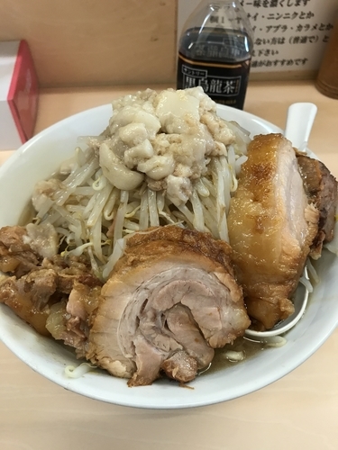 「ラーメン(ヤサイ、アブラ、カラメ)」@自家製ラーメン 大者の写真