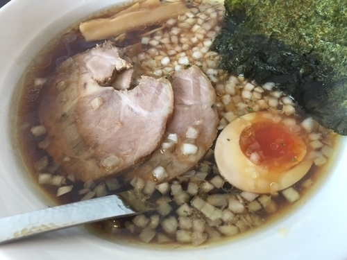 「特製琥珀ラーメン」@楽観 立川の写真