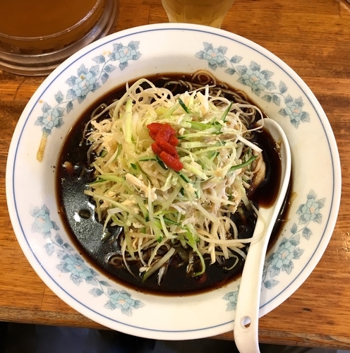 「冷し黒酢麺 大盛り」@中国ラーメン 揚州商人 目黒本店の写真