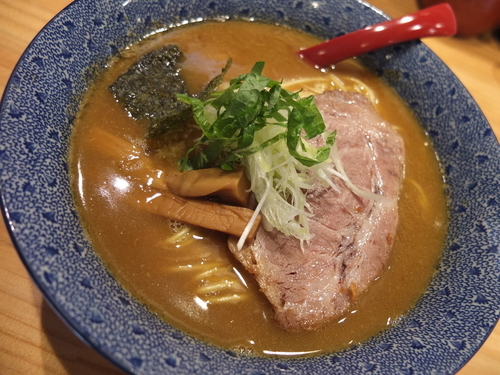 「らあめん」@中華蕎麦 つけ麺 五味五香の写真