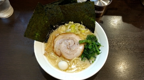 「塩とんこつ」@横浜家系ラーメン 福壱家の写真