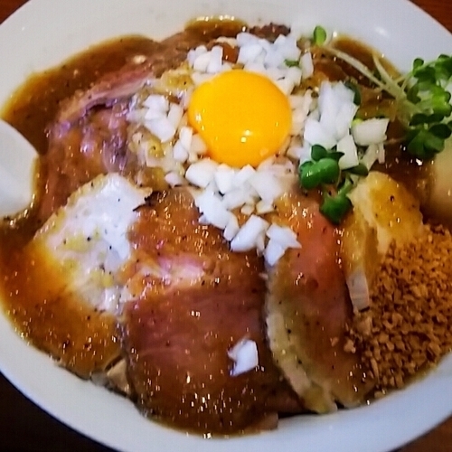 「【限定】ローストビーフＪＵＮＫ（追飯付）他 ９９０円」@らーめん・つけめん 八角の写真