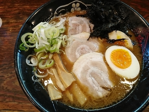 「特製中華そば」@金澤濃厚中華そば 神仙の写真