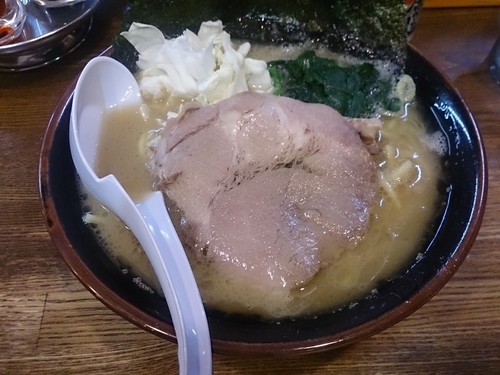 「いつもの豚骨醤油いつものお値段 ロースチャーシュー」@らあめん 寸八 総本店の写真