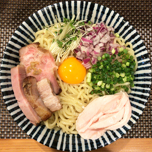 「ポルチーニオイルのまぜそば 特製（大盛）」@麺処 一龍庵 池袋本店の写真