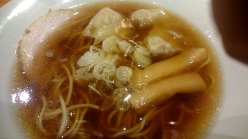 「自家製醤油ワンタン麺」@らーめんキッチン いいづかの写真