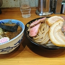 特製つけ麺（大）＋ローストポーク