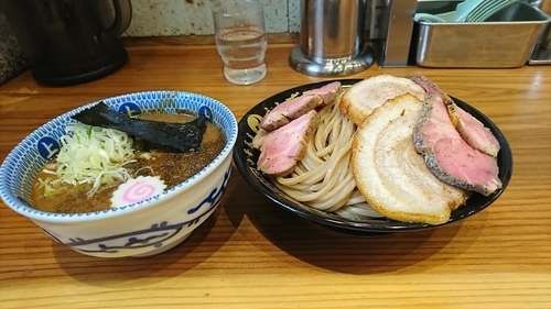 「特製つけ麺（大）＋ローストポーク」@中華蕎麦うゑずの写真