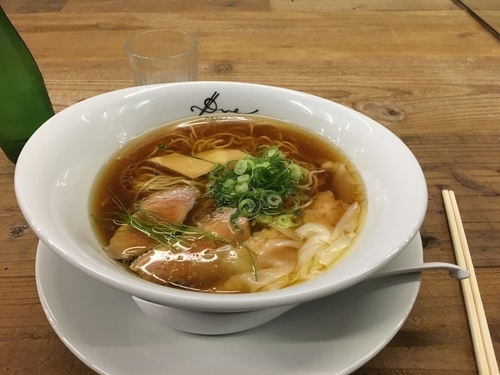 「醤油らぁ麺」@Ramen ドゥエ Edo Japanの写真