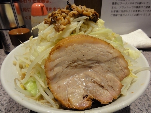 「ラーメン中盛850円　ゼンマシ」@ラーメン宮郎の写真