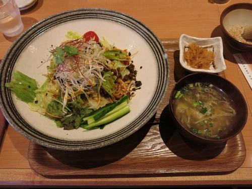 「汁なし担々麺：950円」@中華麺ダイニング 鶴亀飯店の写真