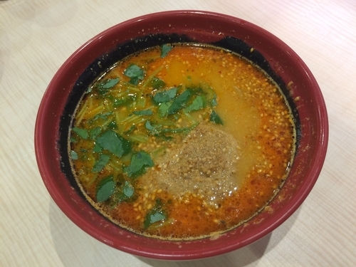 「胡麻香る担々麵」@無添 くら寿司 川越店の写真