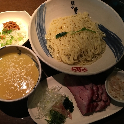 「薬涼潮つけそば（大）＋〆の冷や飯＋窯焼きチャーシュー」@麺や 虎徹の写真