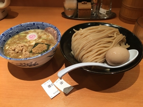 「特製つけ麺大盛り」@六厘舎の写真