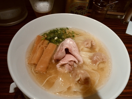 「塩海老わんたん麺」@らーめん 本竈 エスパル仙台店の写真