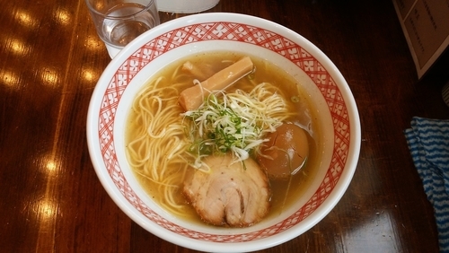 「味玉白だしそば」@支那そば しんばの写真