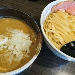 塩つけ麺(中)＋玉ねぎ ￥ 950