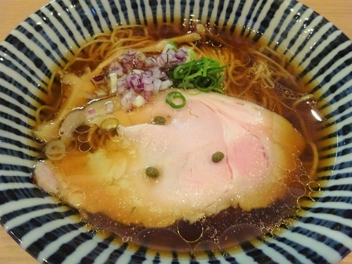 「醤油らーめん　　800円」@さんしょの木の写真