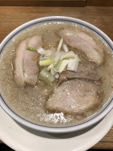 「背脂そば、塩」@玉 バラそば屋 中野店の写真