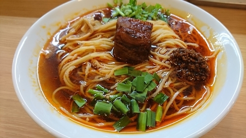 「紅湯麺 大盛り」@角煮酢豚麺 ゆきふじの写真