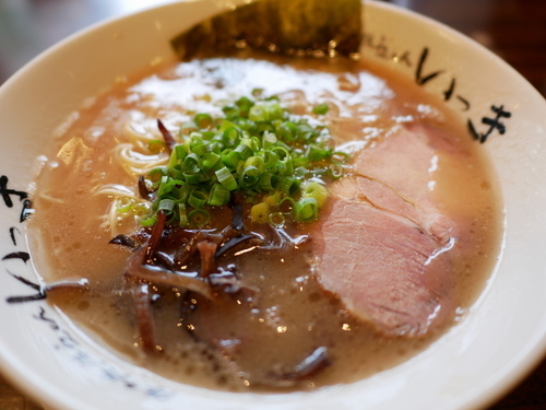 「ラーメン ハリガネ＋替え玉ハリガネ」@博多長浜らーめん いっきの写真
