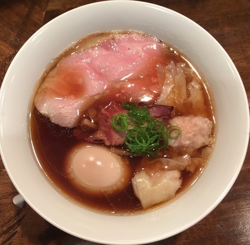 「特製醤油拉麺1100円+スーパードライ500円+メンマ100円」@創作麺工房 鳴龍の写真