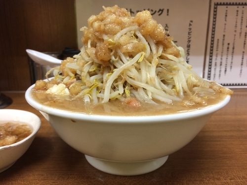 「ラーメン 野菜増し ニンニク少し アブラどでん」@ラーメンの店 どでん 北浦和店の写真