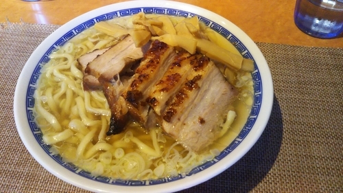 「限定ラーメン」@柴崎亭の写真