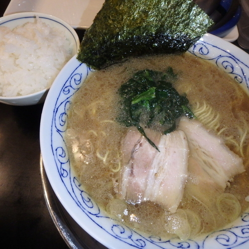 「ひろき家らーめん(650円)(硬め)、ご飯(100円)」@ひろき家 KITENビル店の写真