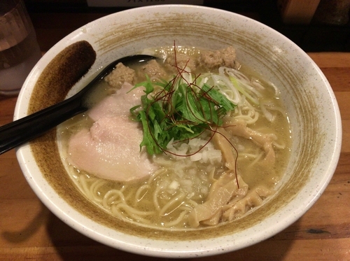 「濃厚鶏白湯SOBA+つくね」@濃厚鶏そば 麺屋武一 新橋本店の写真