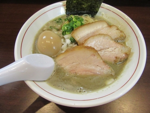 「濃厚煮干そば（８００円）＋味玉＋油そば」@零一弐三の写真