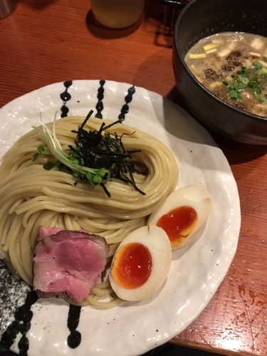 「濃厚豚骨魚介つけめん+味玉 880円」@麺処 ほん田の写真