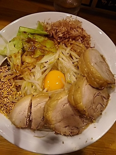 「まぜそば(大) チャーシュー」@麺 たなかの写真