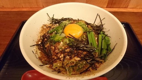 「【今週の限定】ピリ辛ごま担々まぜ麺」@丹行味素 北新横浜本店の写真