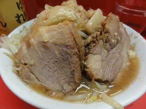 「ラーメン600円　麺硬め　ニンニク　脂」@ラーメン二郎 三田本店の写真