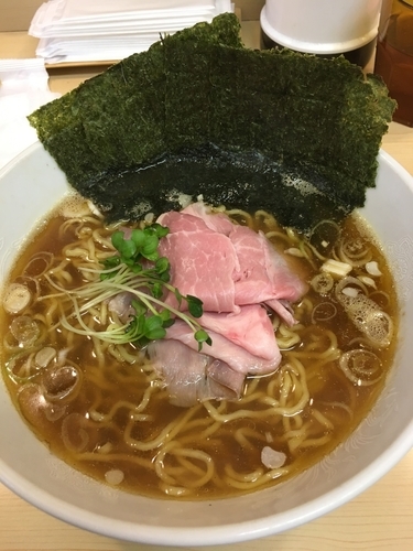 「煮干しラーメン（青）+海苔（550円+50円）」@煮干ラーメンとローストビーフ パリ橋の写真